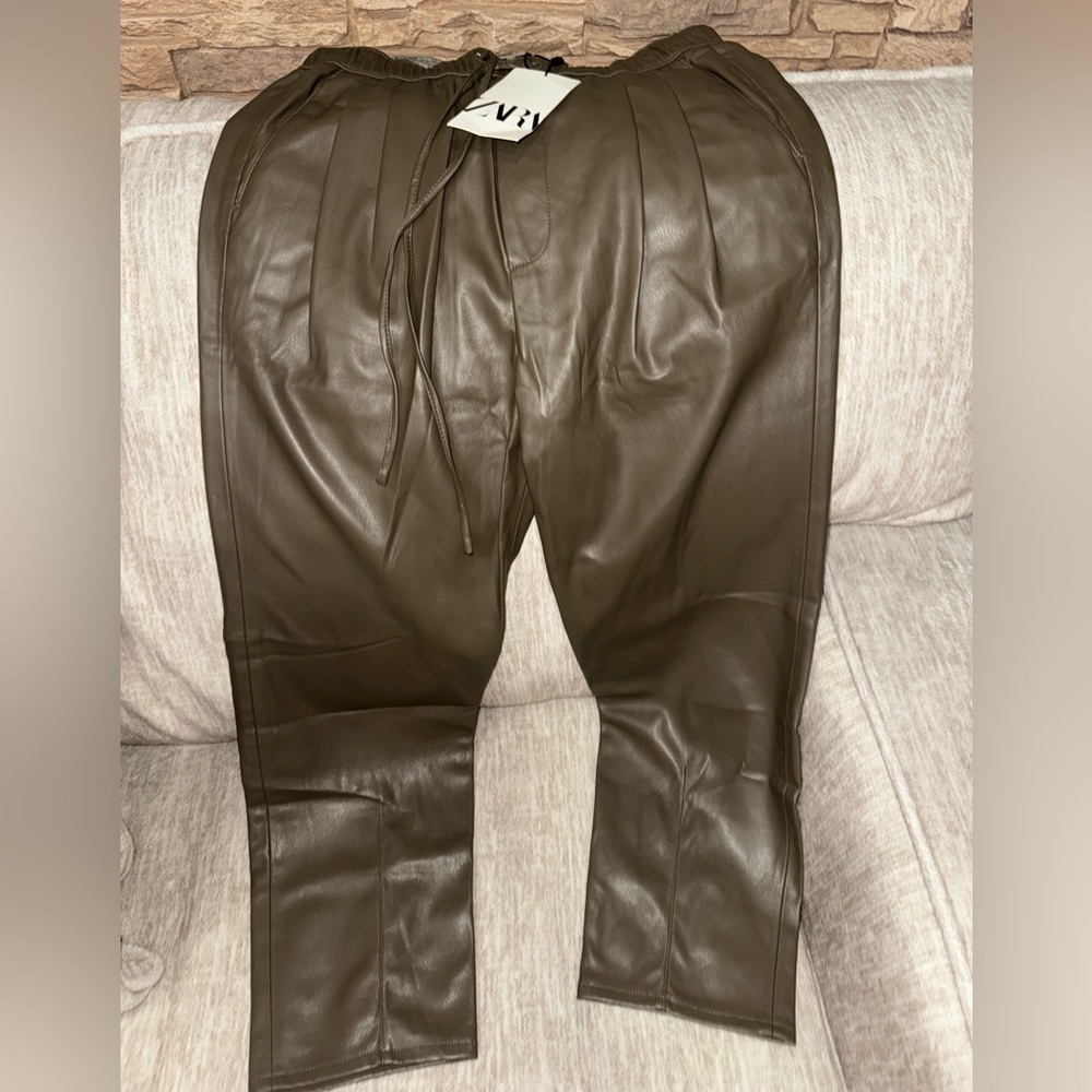 Pants - Picture 3 of 11